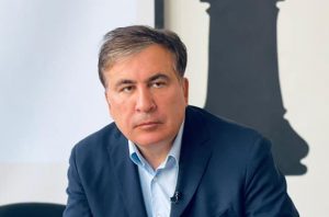 Во время пребывания на посту президента Саакашвили купил за госсредства картину нарисованную грудью — прокурор