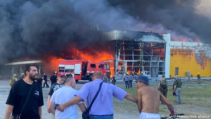 Пожар в торговом центре в Кременчуге