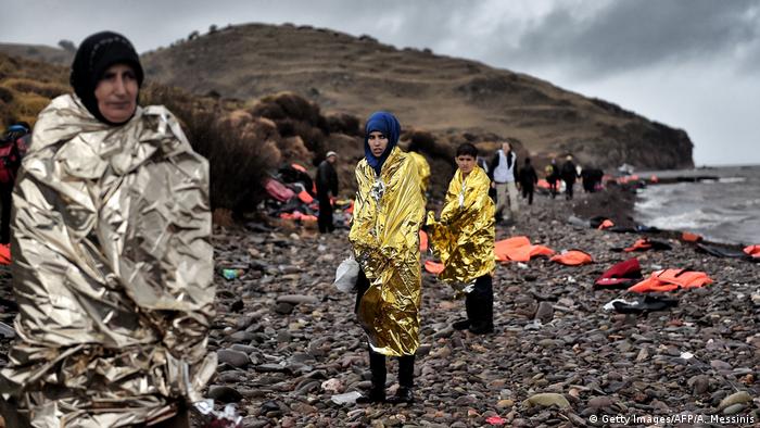 Беженцы на берегу Средиземного моря